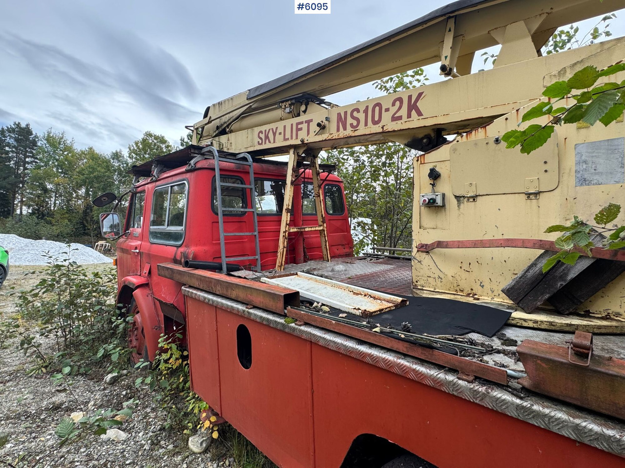 1977 Ford D-serie m/ Sky-Lift NS10-2K bomlift! - Platform udara yang dipasang di truk: gambar 3 1977 Ford D-serie m/ Sky-Lift NS10-2K bomlift! - Platform udara yang dipasang di truk: gambar 3