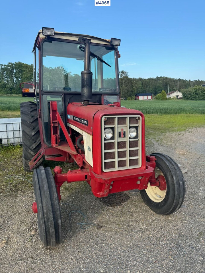 1977 International 454 4x2. Rep object. - Traktor: gambar 2 1977 International 454 4x2. Rep object. - Traktor: gambar 2