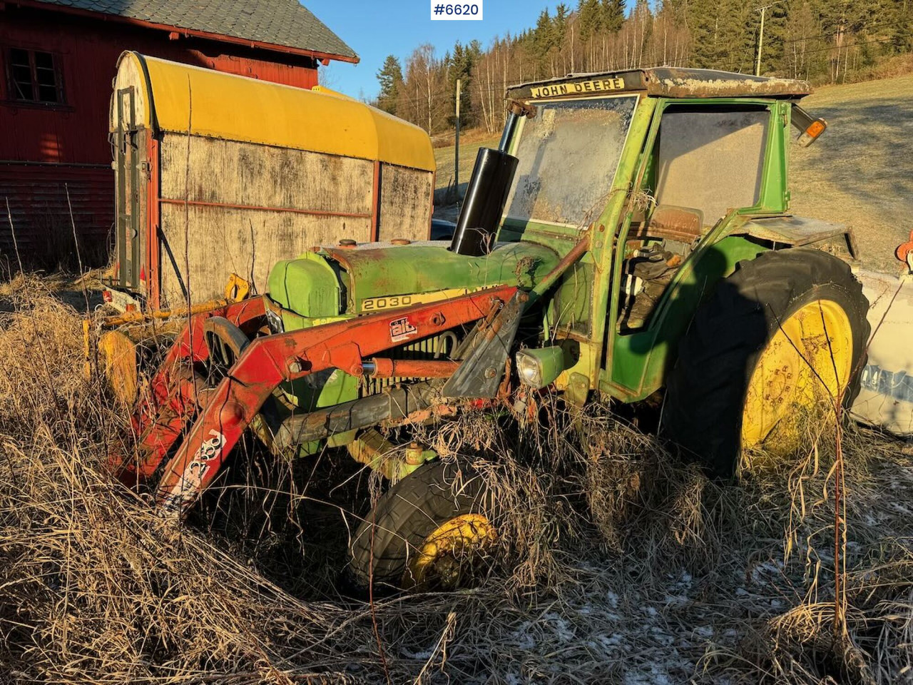 1977 John Deere 2030 w/ front loader. Repair object. - Traktor: gambar 3 1977 John Deere 2030 w/ front loader. Repair object. - Traktor: gambar 3