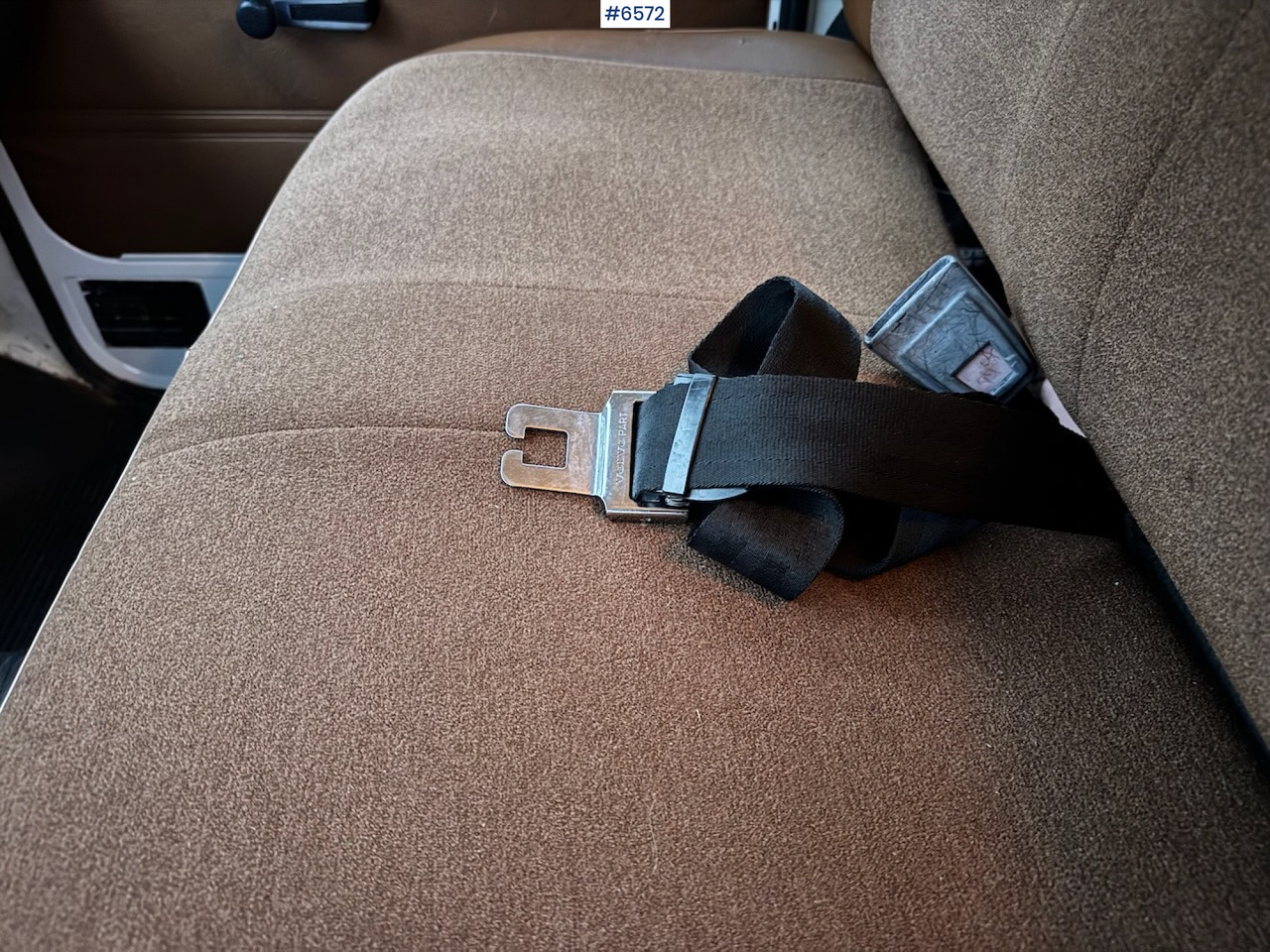 Truk flatbed, Truk derek 1980 Volvo F408 Turbo 6 4x2 w/ crane: gambar 18 Truk flatbed, Truk derek 1980 Volvo F408 Turbo 6 4x2 w/ crane: gambar 18