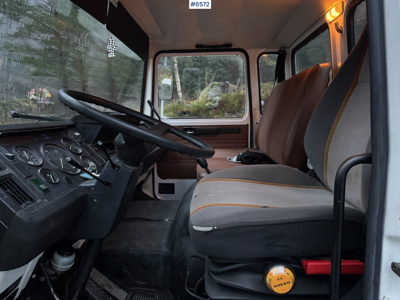 Truk flatbed, Truk derek 1980 Volvo F408 Turbo 6 4x2 w/ crane: gambar 14 Truk flatbed, Truk derek 1980 Volvo F408 Turbo 6 4x2 w/ crane: gambar 14