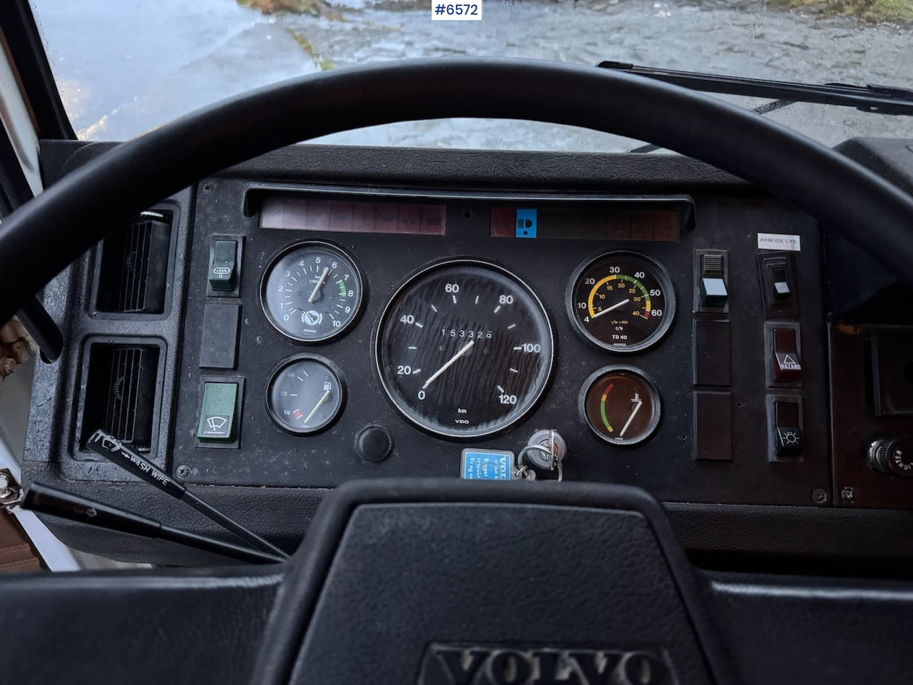 Truk flatbed, Truk derek 1980 Volvo F408 Turbo 6 4x2 w/ crane: gambar 12 Truk flatbed, Truk derek 1980 Volvo F408 Turbo 6 4x2 w/ crane: gambar 12