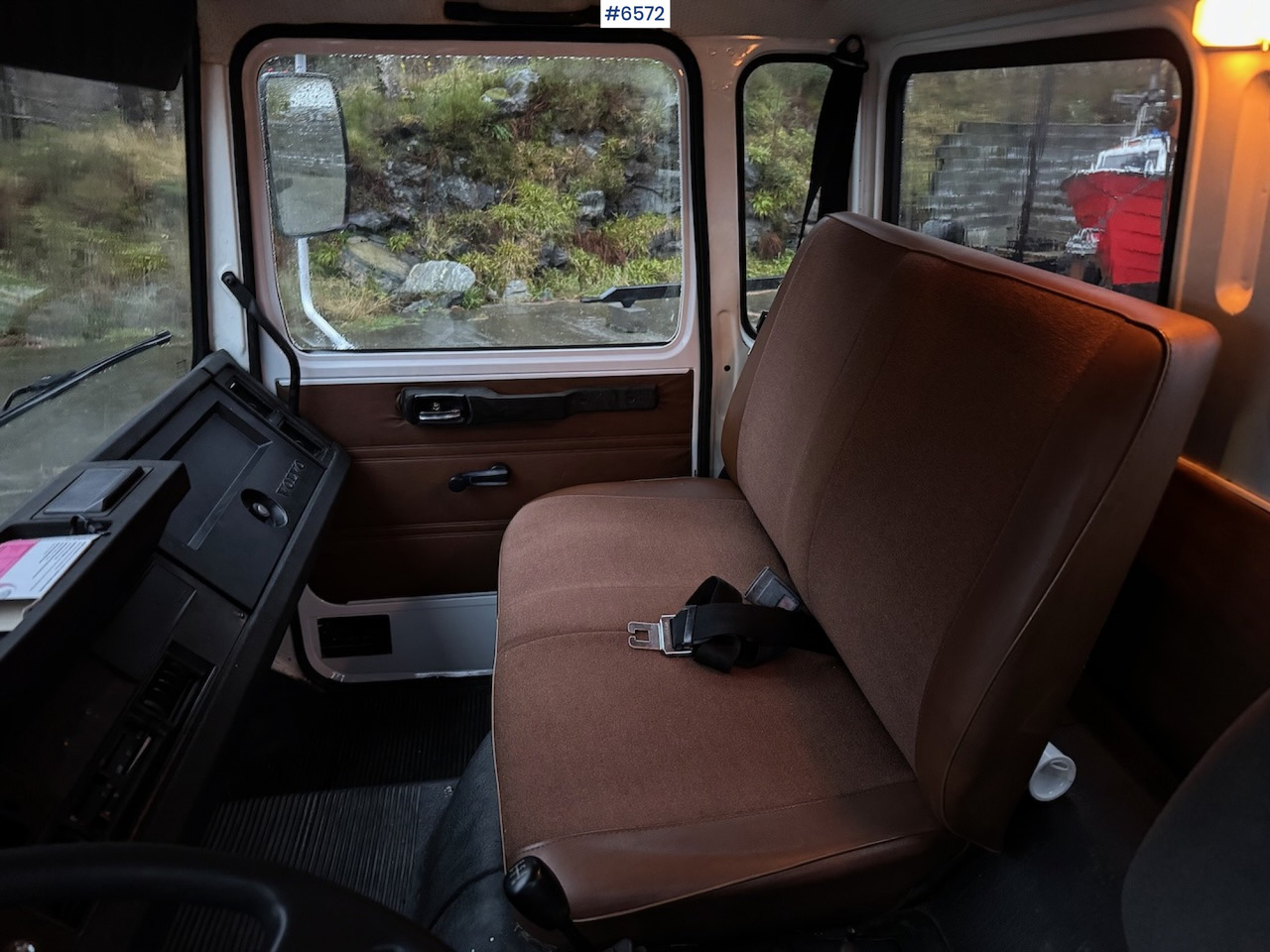 Truk flatbed, Truk derek 1980 Volvo F408 Turbo 6 4x2 w/ crane: gambar 15 Truk flatbed, Truk derek 1980 Volvo F408 Turbo 6 4x2 w/ crane: gambar 15