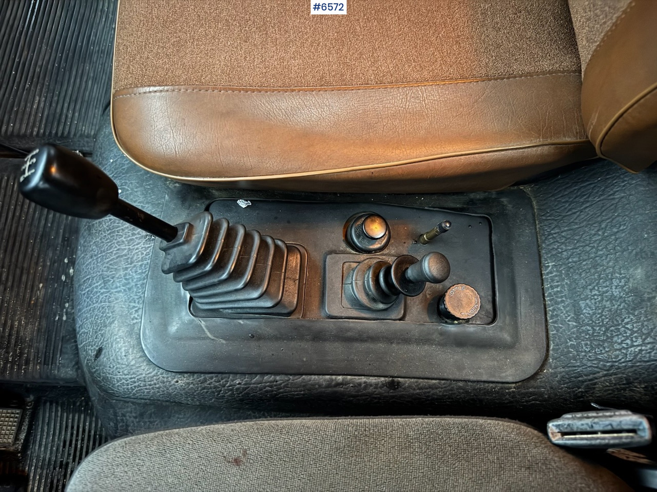 Truk flatbed, Truk derek 1980 Volvo F408 Turbo 6 4x2 w/ crane: gambar 20 Truk flatbed, Truk derek 1980 Volvo F408 Turbo 6 4x2 w/ crane: gambar 20