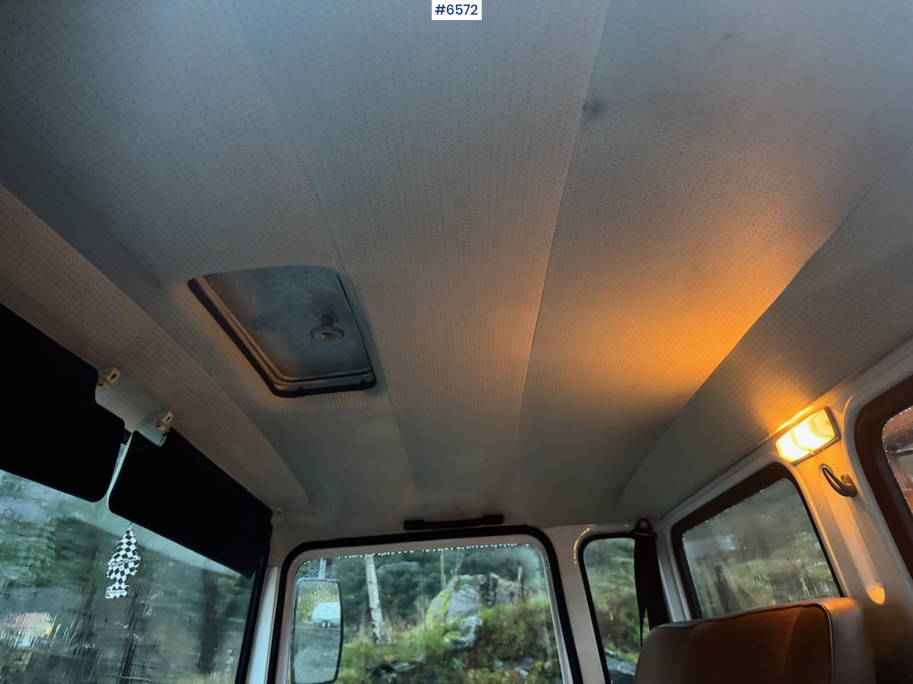 Truk flatbed, Truk derek 1980 Volvo F408 Turbo 6 4x2 w/ crane: gambar 19 Truk flatbed, Truk derek 1980 Volvo F408 Turbo 6 4x2 w/ crane: gambar 19