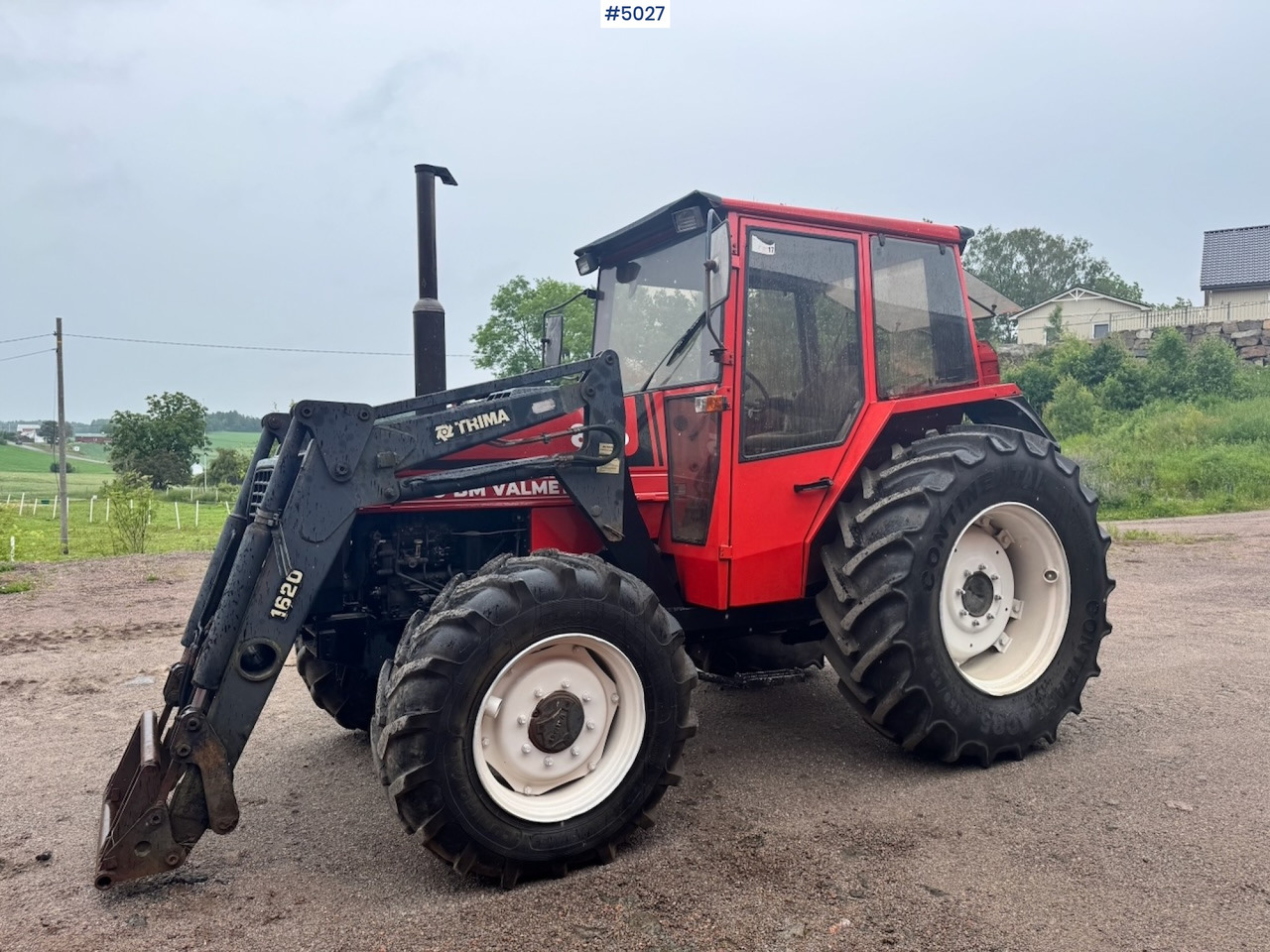 1985 Volvo Valmet 805 Turbo 4x4 w/ Front loader - Traktor: gambar 1 1985 Volvo Valmet 805 Turbo 4x4 w/ Front loader - Traktor: gambar 1