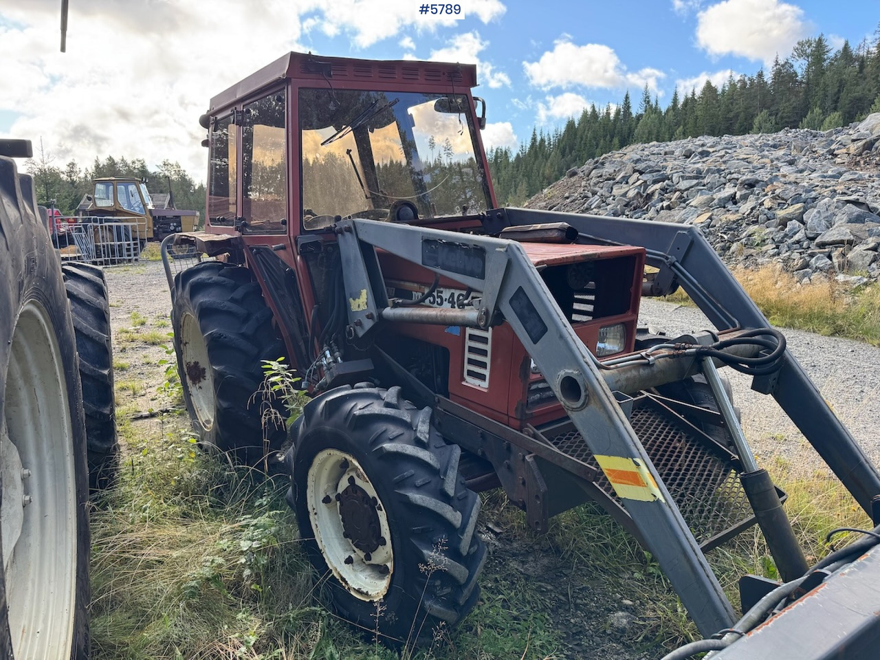 1986 Fiat 55-46 DT w/ front loader. - Traktor: gambar 4 1986 Fiat 55-46 DT w/ front loader. - Traktor: gambar 4
