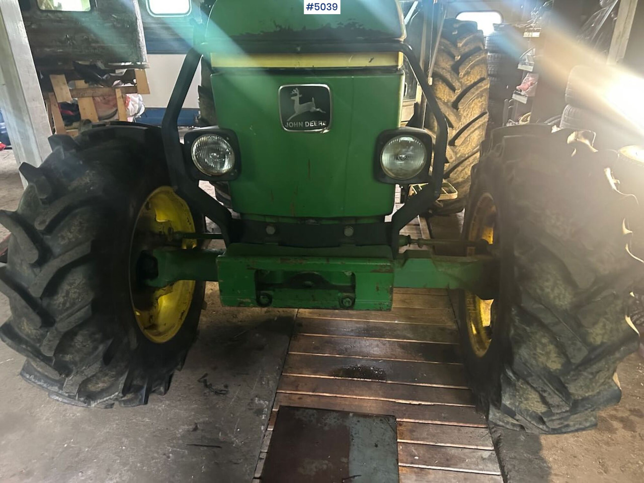 1987 John Deere 2850 Synchron w/ front loader - Traktor: gambar 5 1987 John Deere 2850 Synchron w/ front loader - Traktor: gambar 5