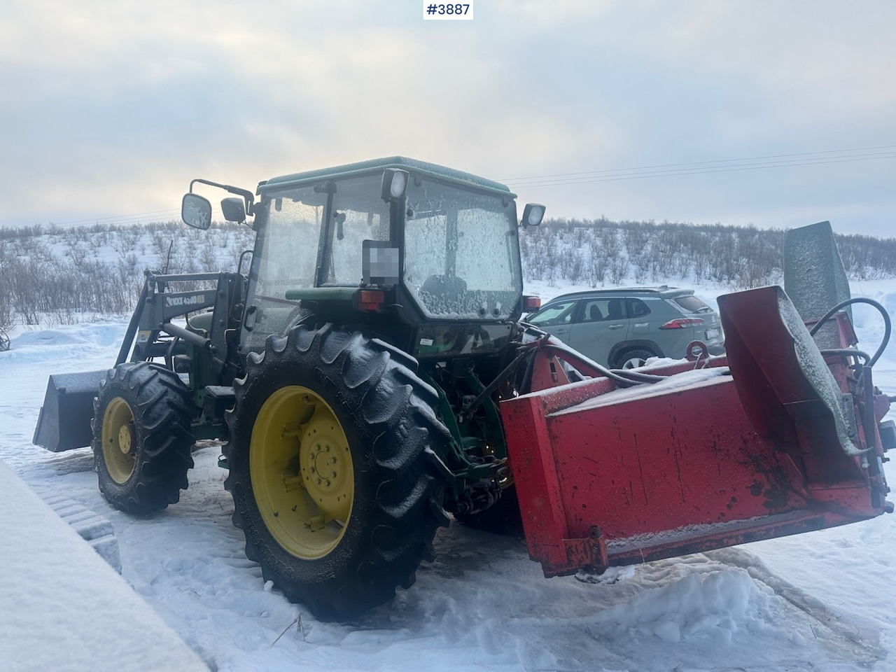 1987 John Deere Power Synchron 2450 4x4 w/ Quicke 4300 front loader, snow blower and gravel bucket. WATCH VIDEO. - Traktor: gambar 5 1987 John Deere Power Synchron 2450 4x4 w/ Quicke 4300 front loader, snow blower and gravel bucket. WATCH VIDEO. - Traktor: gambar 5