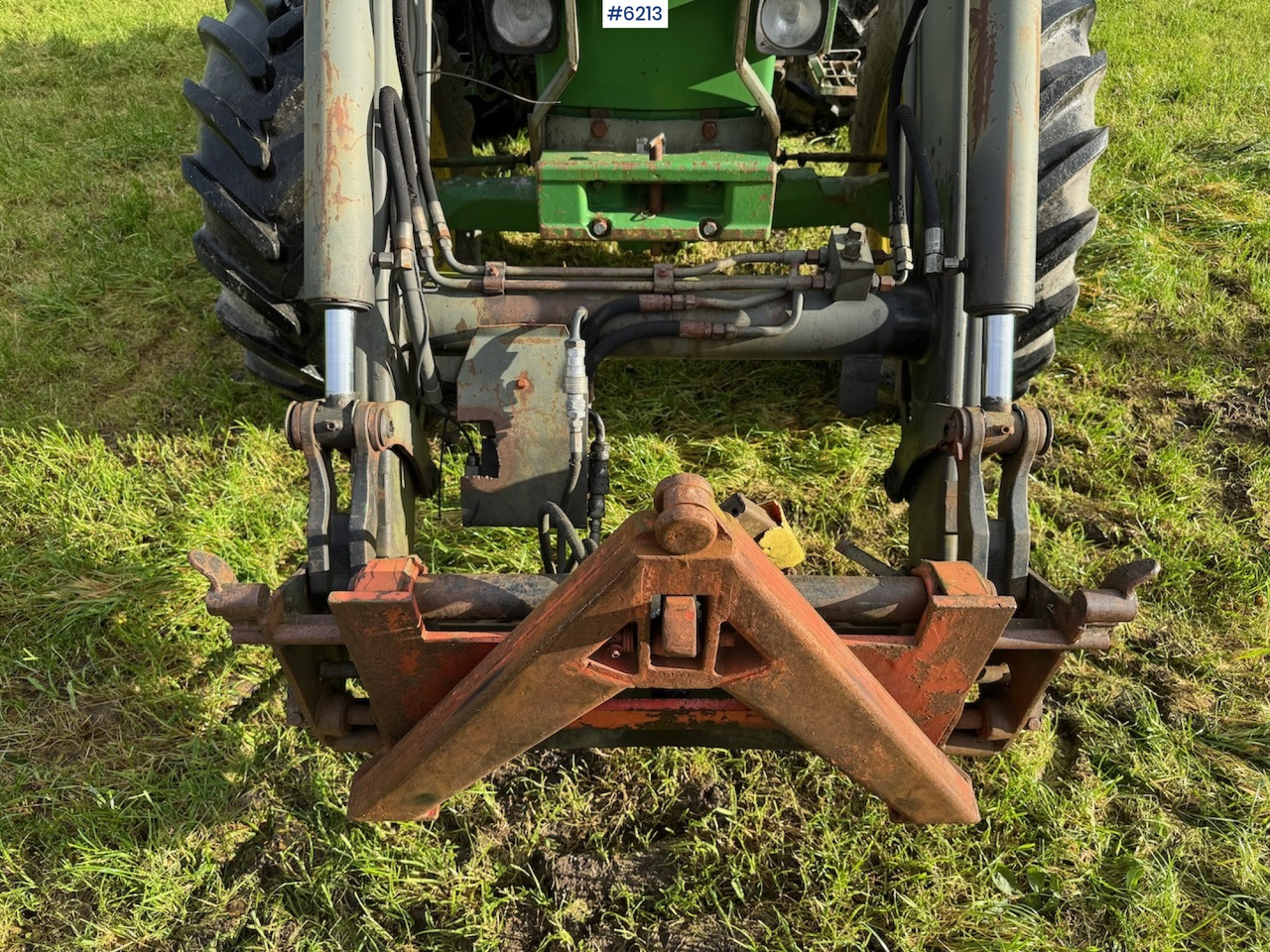 1990 John Deere 2850 Power Synchron w/ front loader. - Traktor: gambar 4 1990 John Deere 2850 Power Synchron w/ front loader. - Traktor: gambar 4