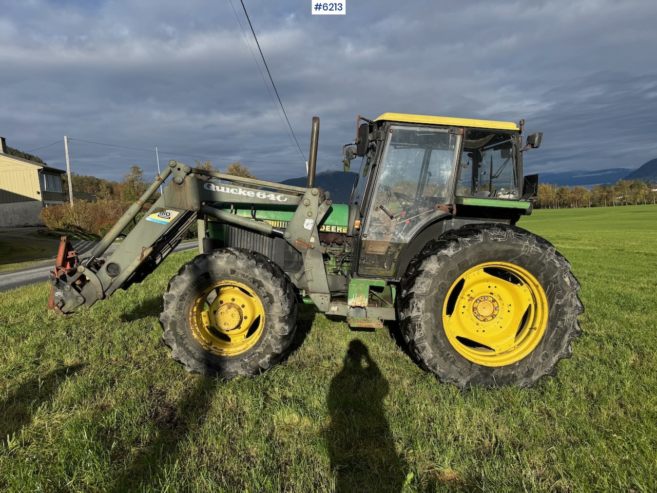 1990 John Deere 2850 Power Synchron w/ front loader. - Traktor: gambar 1 1990 John Deere 2850 Power Synchron w/ front loader. - Traktor: gambar 1