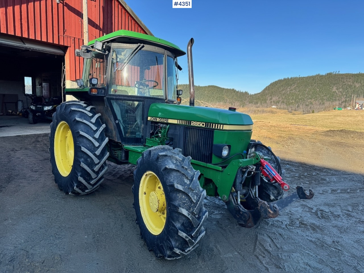 1991 John Deere 2850 4x4 Synchron w/ front hydraulics. - Traktor: gambar 5 1991 John Deere 2850 4x4 Synchron w/ front hydraulics. - Traktor: gambar 5