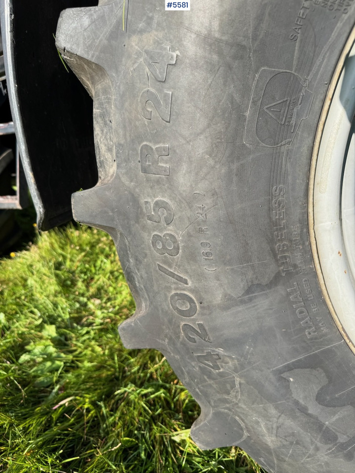 Traktor 1992 Case IH 845 XL w/ front hydraulics: gambar 9 Traktor 1992 Case IH 845 XL w/ front hydraulics: gambar 9