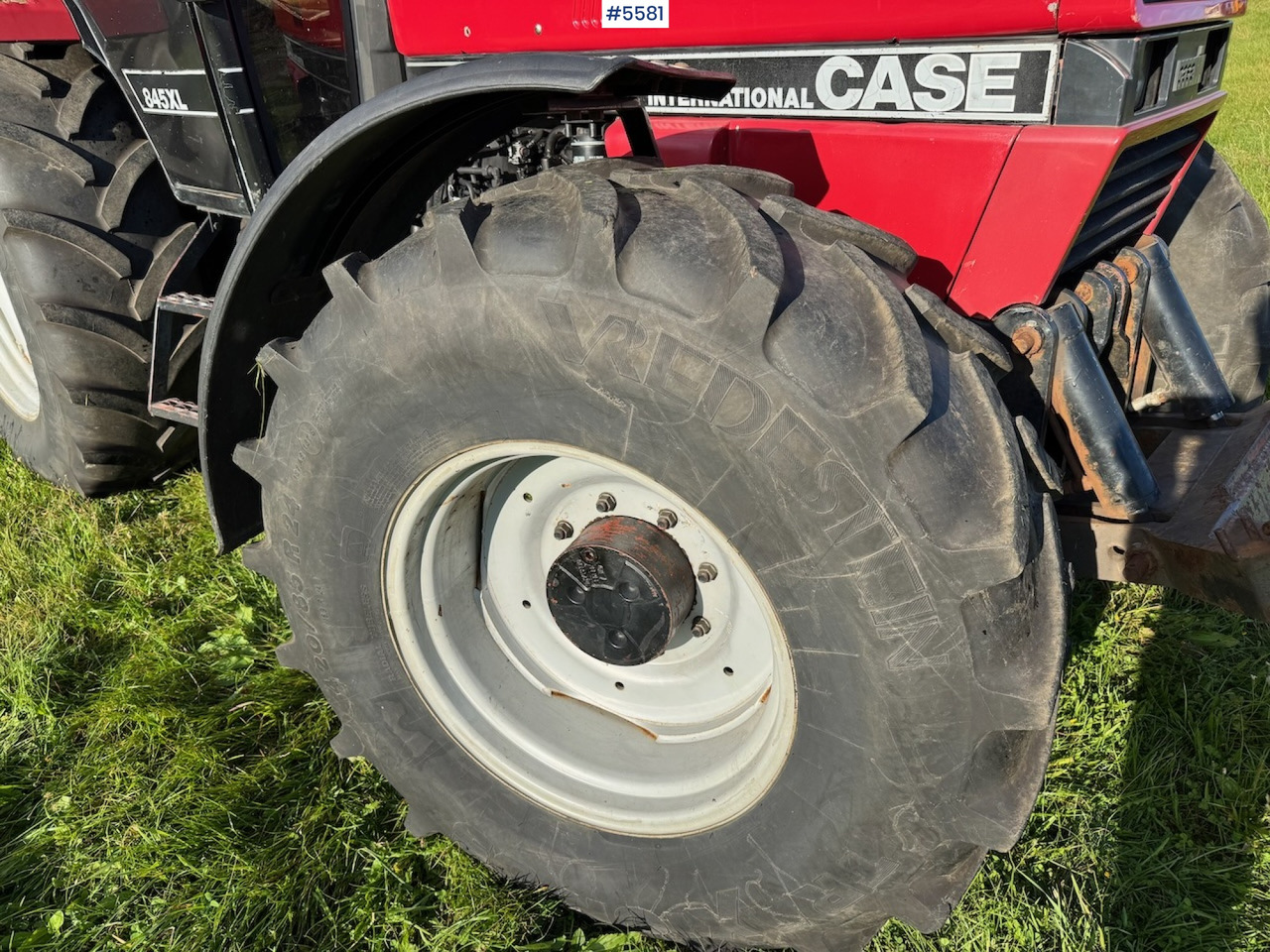 Traktor 1992 Case IH 845 XL w/ front hydraulics: gambar 7 Traktor 1992 Case IH 845 XL w/ front hydraulics: gambar 7