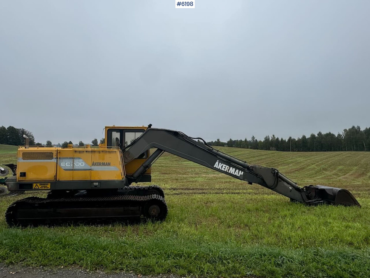 1993 Åkerman EC200 Tracked excavator w/ 2 buckets. New belts and sprocket. - Ekskavator: gambar 1 1993 Åkerman EC200 Tracked excavator w/ 2 buckets. New belts and sprocket. - Ekskavator: gambar 1