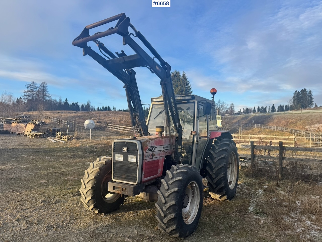 1995 Massey Ferguson 390T w/ Front Loader. - Traktor: gambar 1 1995 Massey Ferguson 390T w/ Front Loader. - Traktor: gambar 1