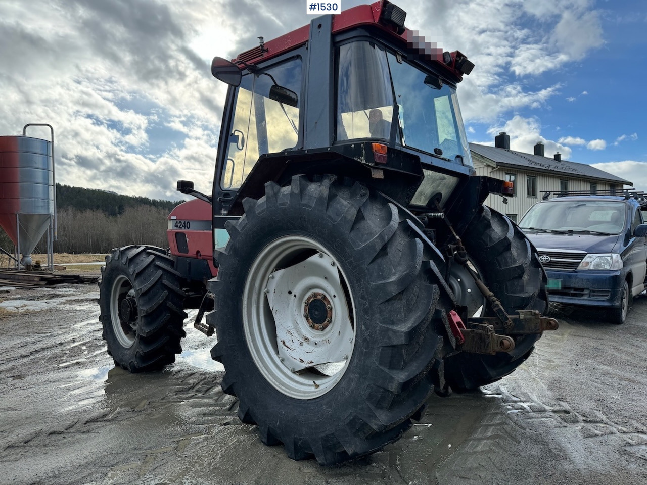 1996 Case CASE IH 4240 XL - Traktor: gambar 5 1996 Case CASE IH 4240 XL - Traktor: gambar 5
