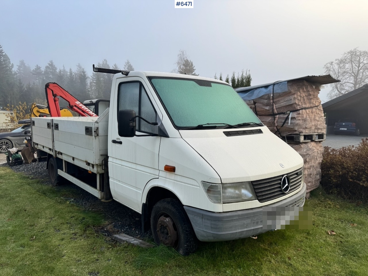 1996 Mercedes 412D Flatbed truck w/ Rear-mounted crane. - Van flatbed: gambar 1 1996 Mercedes 412D Flatbed truck w/ Rear-mounted crane. - Van flatbed: gambar 1