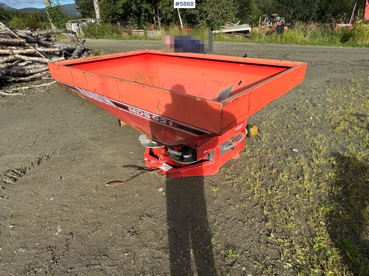 1997 Rauch MDS 921 Fertilizer spreader, partial repair project - Penyebar pupuk: gambar 2 1997 Rauch MDS 921 Fertilizer spreader, partial repair project - Penyebar pupuk: gambar 2