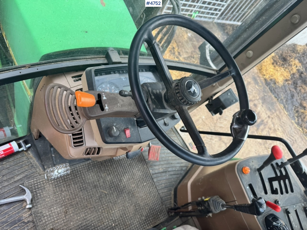 Traktor 1998 John Deere 6506 4x4 w/ Front loader: gambar 29