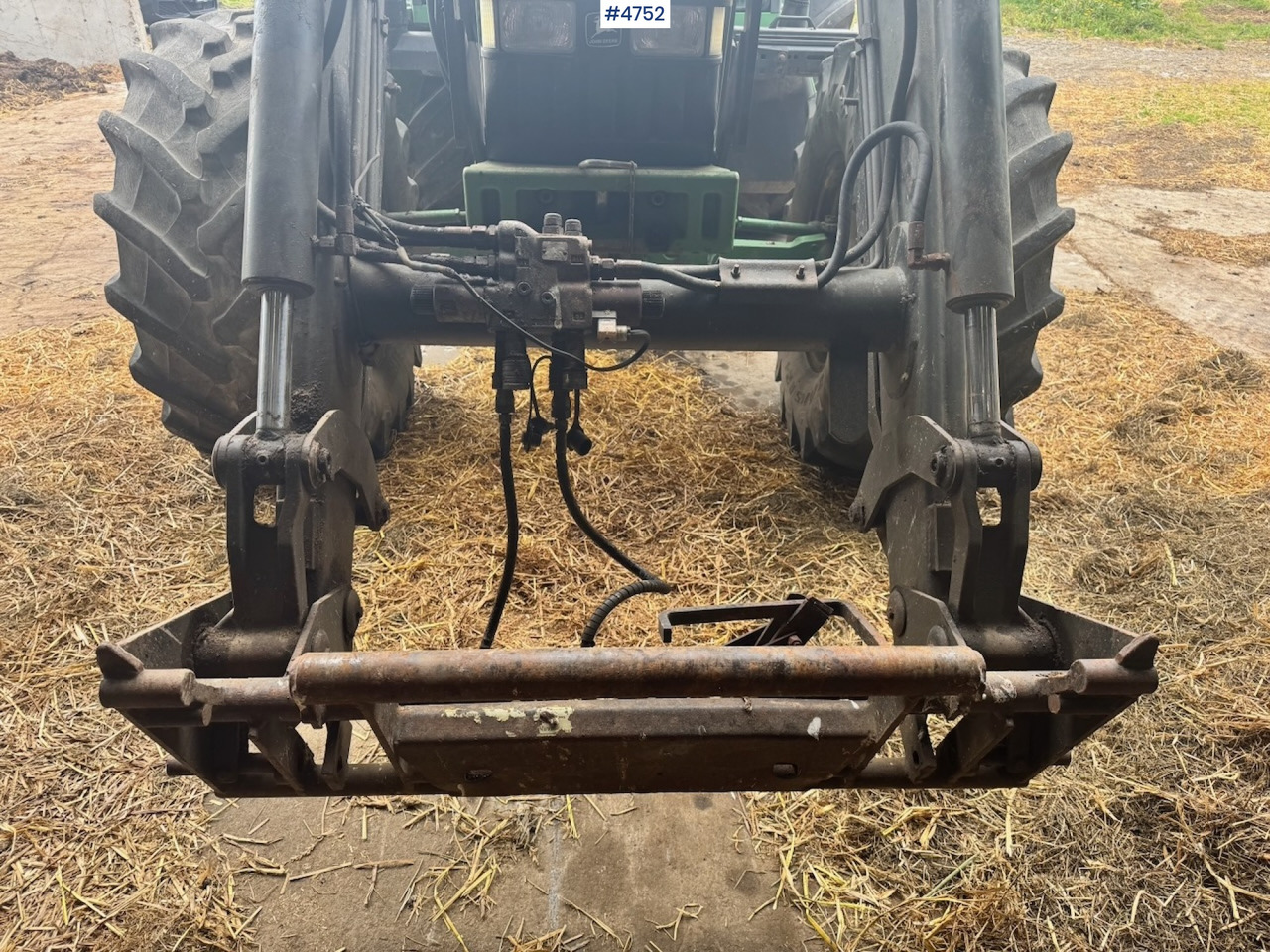 Traktor 1998 John Deere 6506 4x4 w/ Front loader: gambar 12