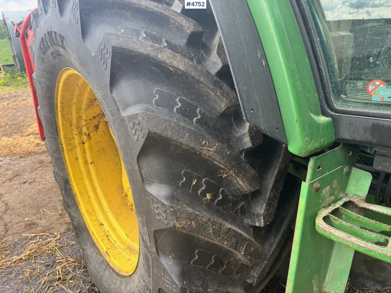 Traktor 1998 John Deere 6506 4x4 w/ Front loader: gambar 22