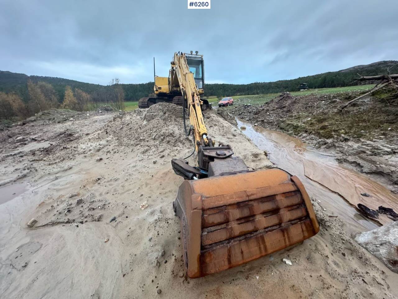 1998 Komatsu PC130-6K with Grading Bucket and Digging Bucket! - Ekskavator: gambar 5 1998 Komatsu PC130-6K with Grading Bucket and Digging Bucket! - Ekskavator: gambar 5