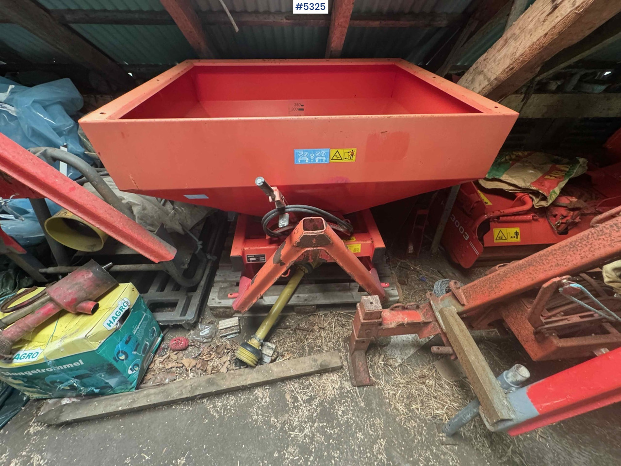 1999 Rauch MDS 81 fertilizer spreader - Penyebar pupuk: gambar 3 1999 Rauch MDS 81 fertilizer spreader - Penyebar pupuk: gambar 3