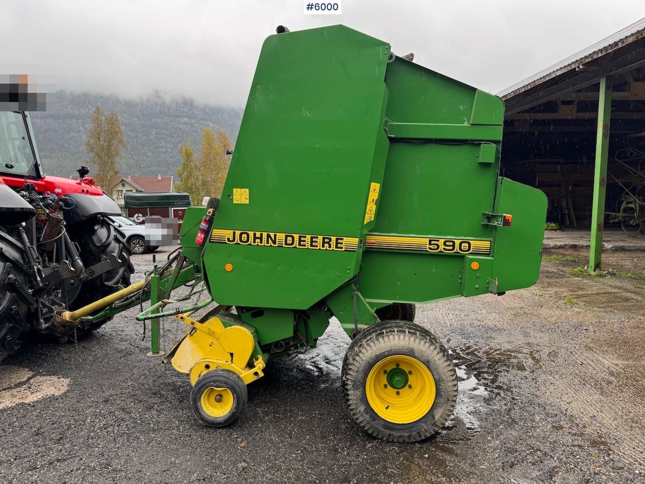 2000 John Deere 590 Round Baler. - Peralatan untuk pembuatan jerami: gambar 2 2000 John Deere 590 Round Baler. - Peralatan untuk pembuatan jerami: gambar 2