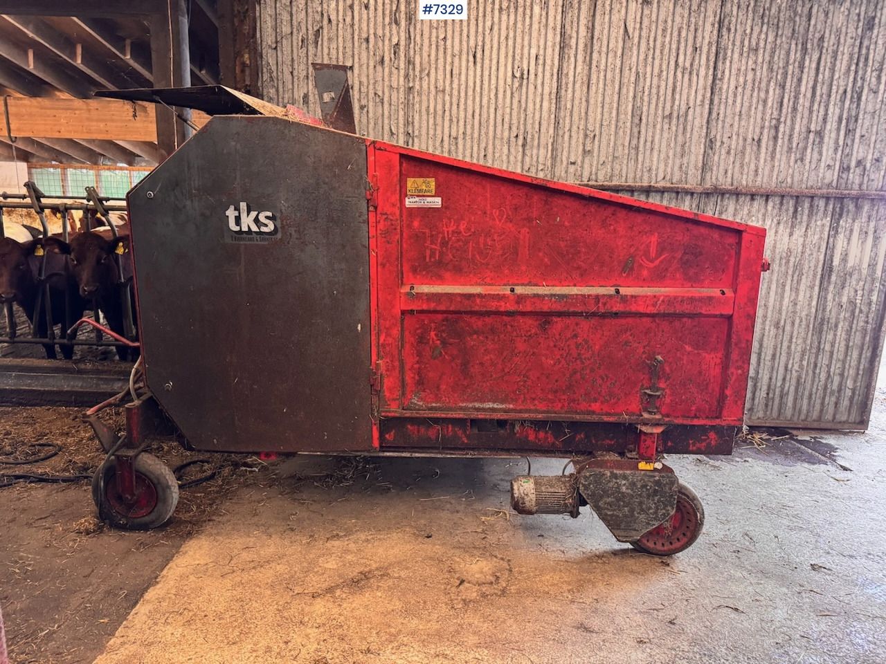 2001 TKS RK 150 Bale Cutter on Wheels - Peralatan untuk pembuatan jerami: gambar 1 2001 TKS RK 150 Bale Cutter on Wheels - Peralatan untuk pembuatan jerami: gambar 1