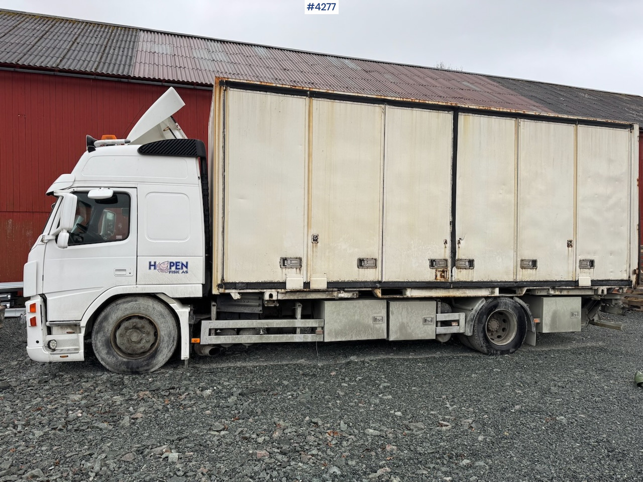 2002 Volvo FM9 Containerchassis - Truk box: gambar 2 2002 Volvo FM9 Containerchassis - Truk box: gambar 2