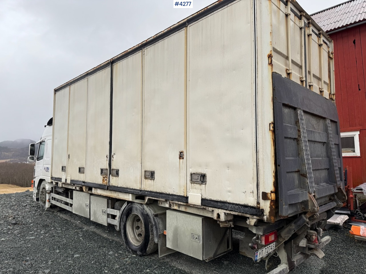 2002 Volvo FM9 Containerchassis - Truk box: gambar 3 2002 Volvo FM9 Containerchassis - Truk box: gambar 3