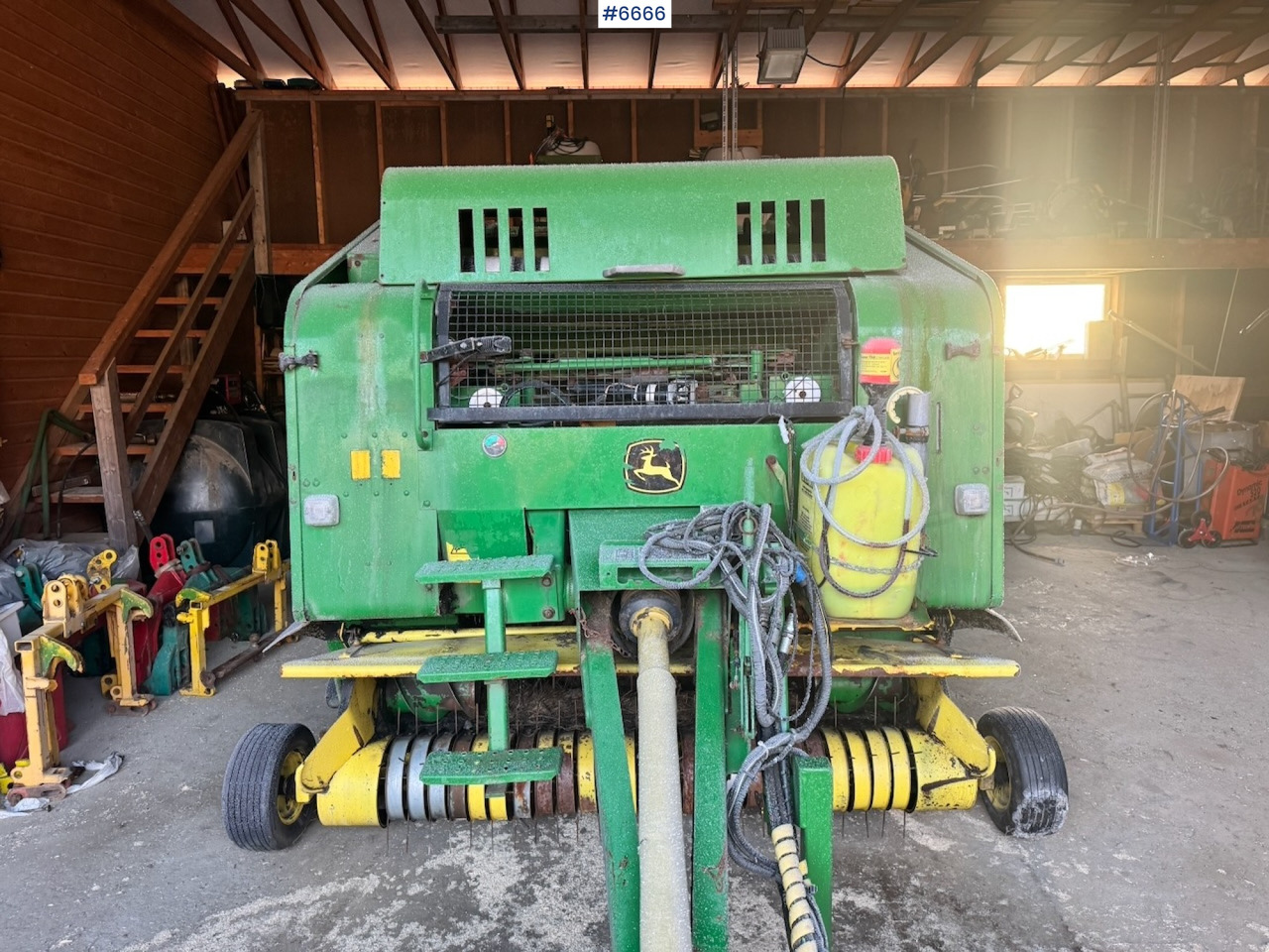 2003 John Deere 578 Round Baler. - Peralatan untuk pembuatan jerami: gambar 5 2003 John Deere 578 Round Baler. - Peralatan untuk pembuatan jerami: gambar 5