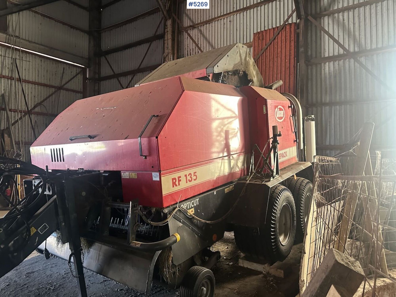 2003 Vicon RF 135 opticut round baler. - Peralatan untuk pembuatan jerami: gambar 5 2003 Vicon RF 135 opticut round baler. - Peralatan untuk pembuatan jerami: gambar 5
