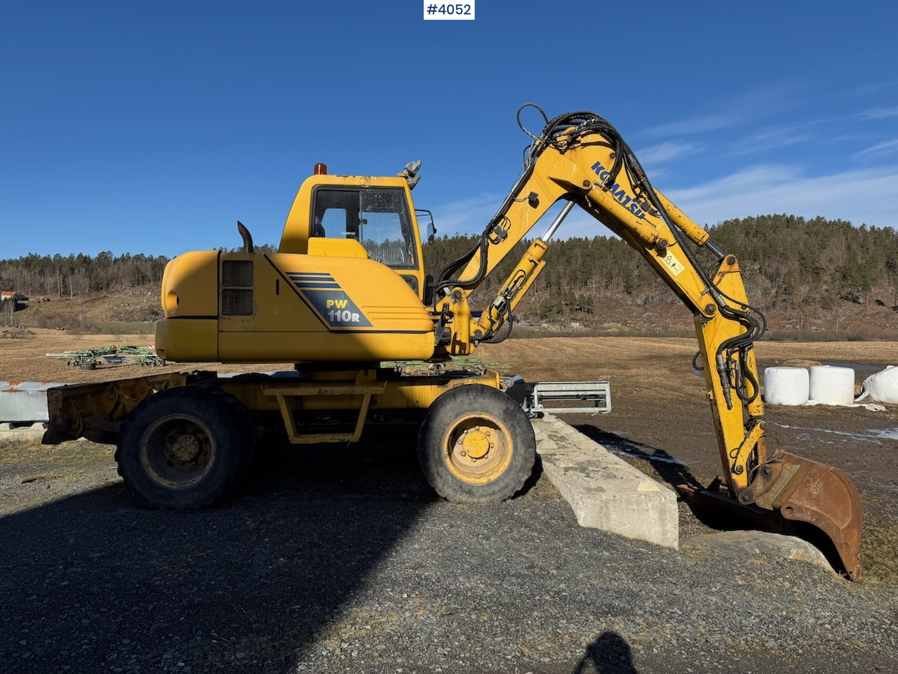 2004 Komatsu PW 110R - Ekskavator: gambar 2 2004 Komatsu PW 110R - Ekskavator: gambar 2