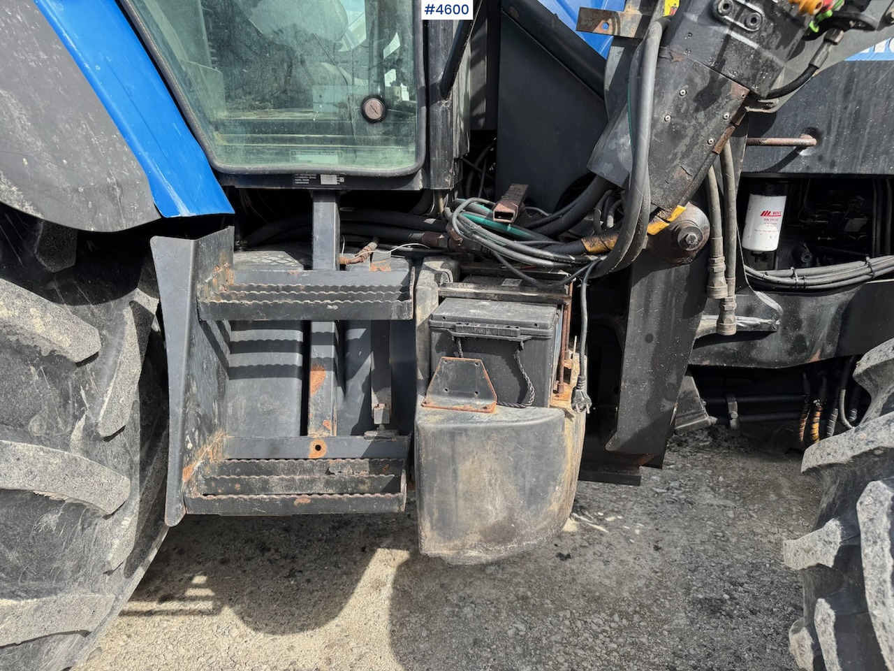 2005 New Holland TM190 w/front loader - Traktor: gambar 2 2005 New Holland TM190 w/front loader - Traktor: gambar 2
