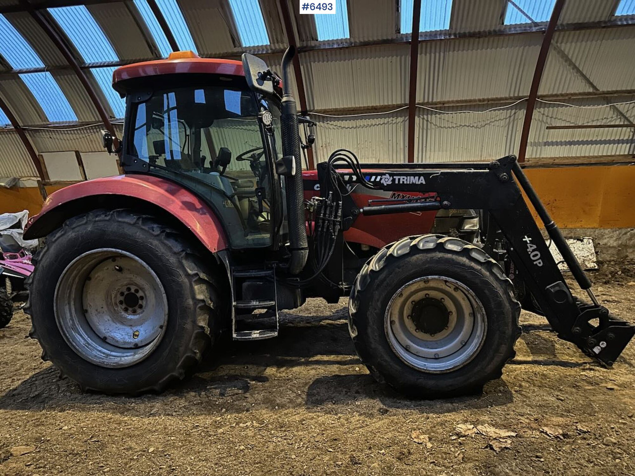2007 CASE IH MXU 135 Pro 4x4 tractor w/ front loader. - Traktor: gambar 1 2007 CASE IH MXU 135 Pro 4x4 tractor w/ front loader. - Traktor: gambar 1