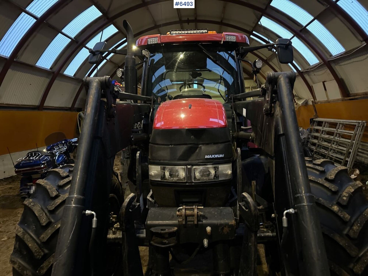2007 CASE IH MXU 135 Pro 4x4 tractor w/ front loader. - Traktor: gambar 4 2007 CASE IH MXU 135 Pro 4x4 tractor w/ front loader. - Traktor: gambar 4
