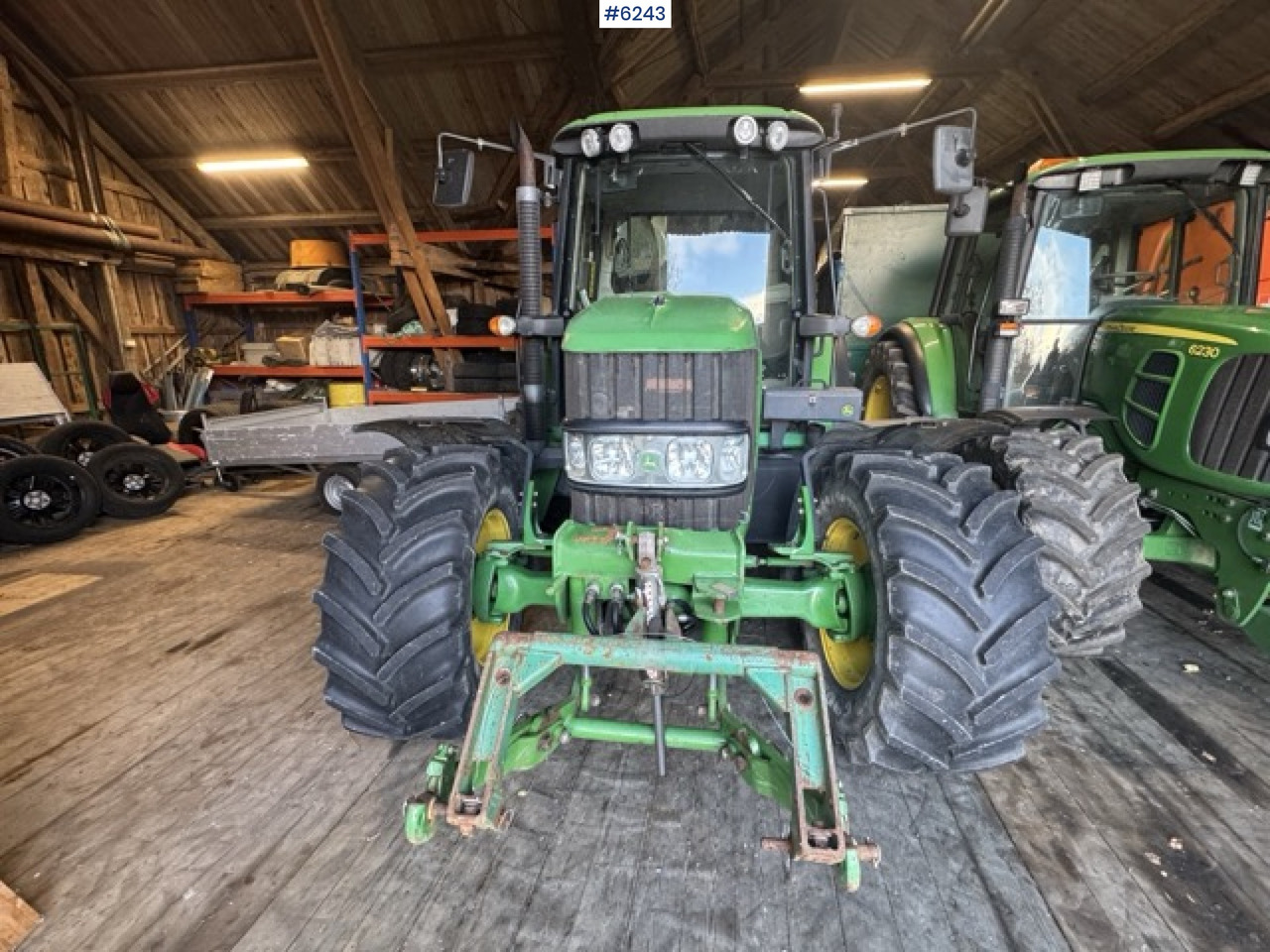 2008 John Deere 6230 Premium (114 hp) – Only 2,402 hours! - Traktor: gambar 5 2008 John Deere 6230 Premium (114 hp) – Only 2,402 hours! - Traktor: gambar 5