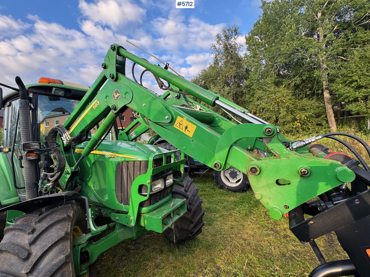 2008 John Deere 6320 SE with front loader and 2 buckets! - Traktor: gambar 5 2008 John Deere 6320 SE with front loader and 2 buckets! - Traktor: gambar 5