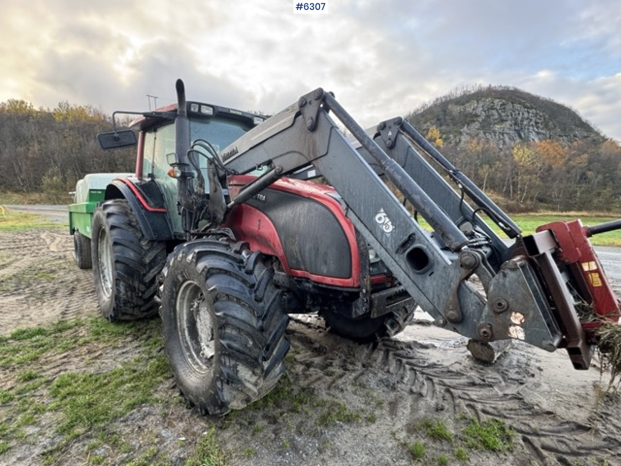 2008 Valtra T190 with front loader and 3rd function. SEE VIDEO! - Traktor: gambar 2 2008 Valtra T190 with front loader and 3rd function. SEE VIDEO! - Traktor: gambar 2