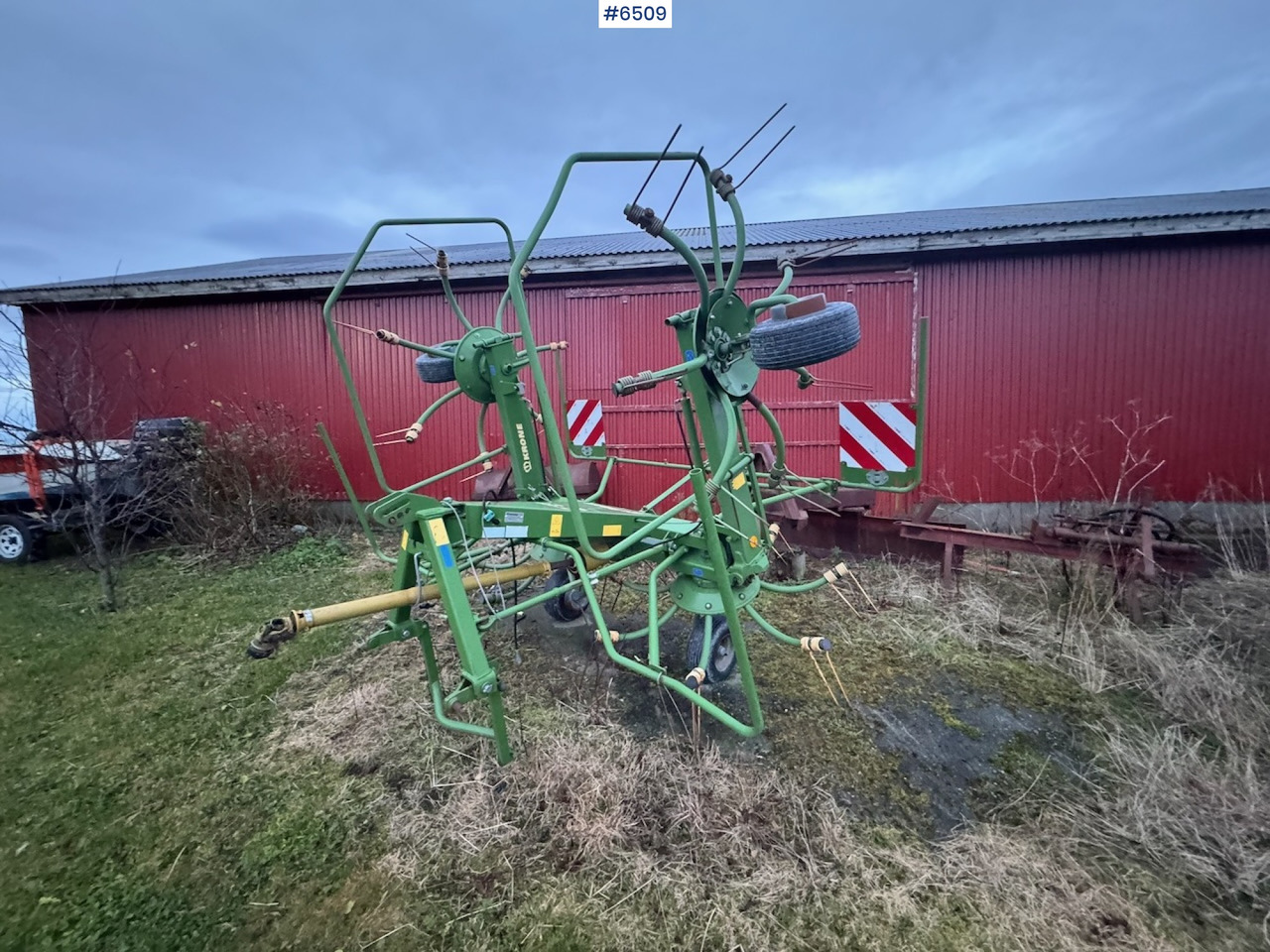 2011 Krone KW 5.52 tedder - Peralatan untuk pembuatan jerami: gambar 1 2011 Krone KW 5.52 tedder - Peralatan untuk pembuatan jerami: gambar 1