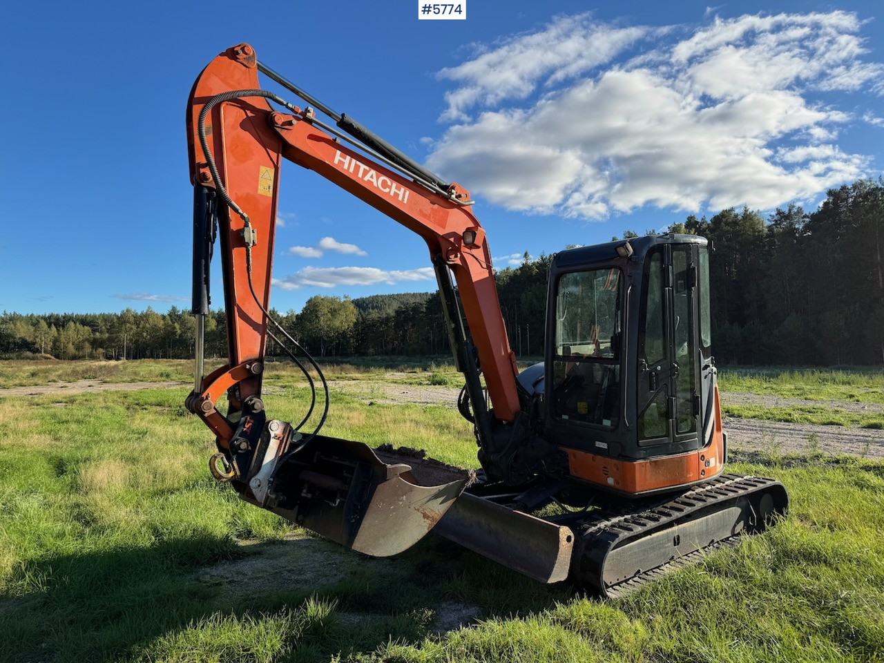 2012 Hitachi ZX 52 U-3 CLR - Ekskavator: gambar 2 2012 Hitachi ZX 52 U-3 CLR - Ekskavator: gambar 2