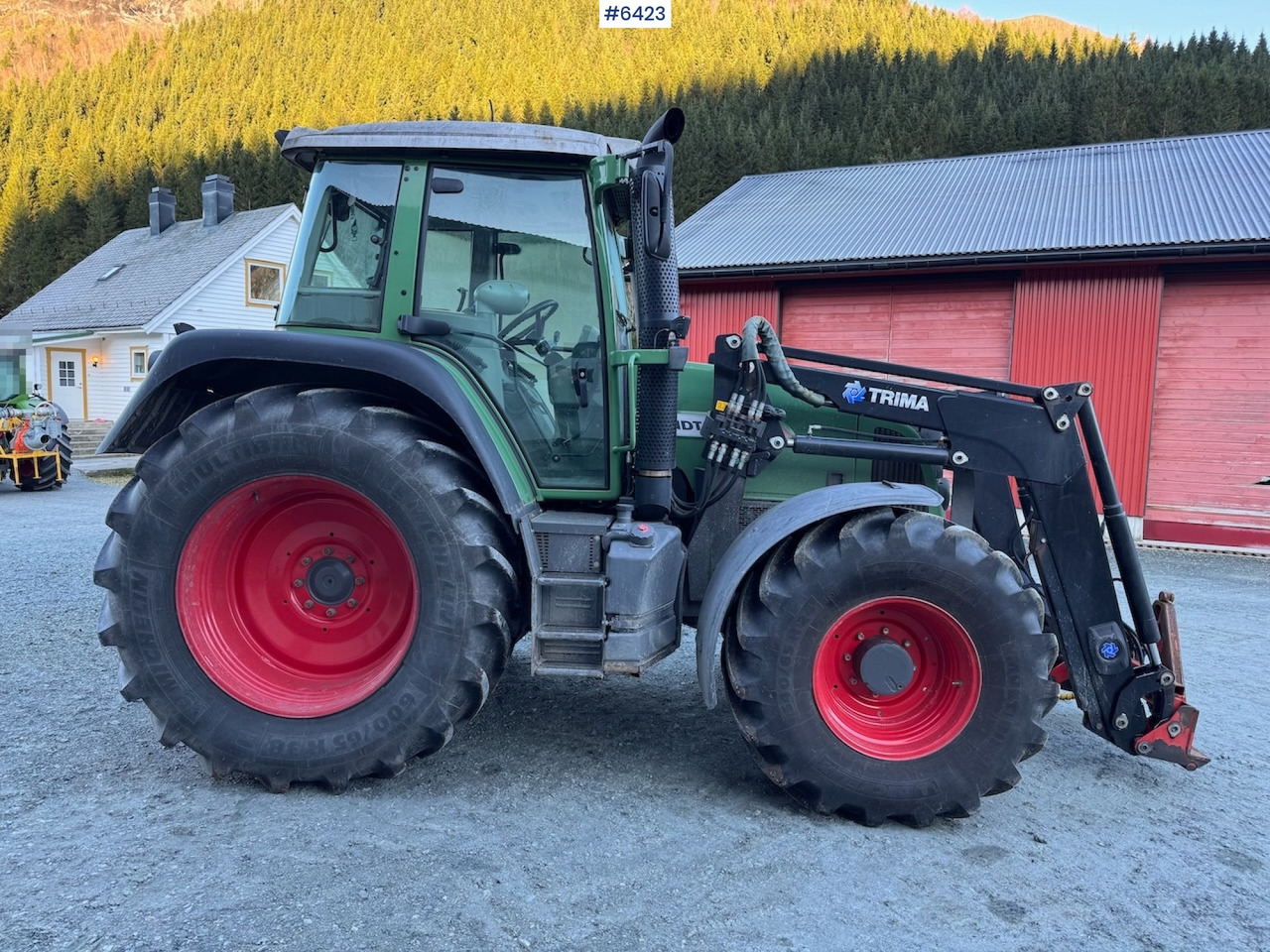 2013 Fendt 412 Vario TMS w/ front loader and plow plate. New engine! - Traktor: gambar 5 2013 Fendt 412 Vario TMS w/ front loader and plow plate. New engine! - Traktor: gambar 5