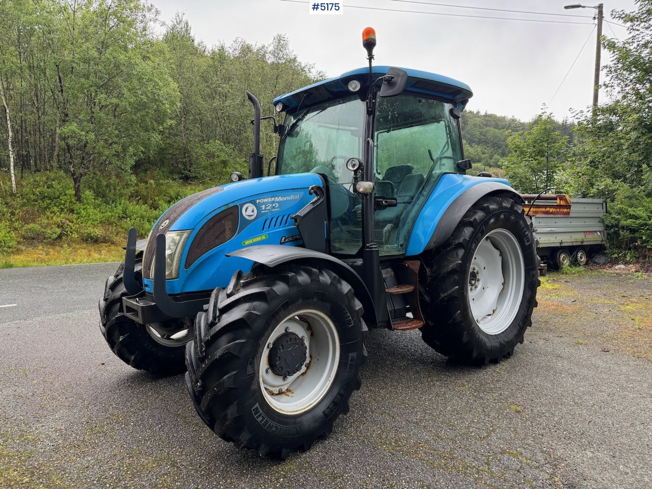 2013 Landini Powermondial 120 w/front loader and some equipment. Low hours! - Traktor: gambar 1 2013 Landini Powermondial 120 w/front loader and some equipment. Low hours! - Traktor: gambar 1