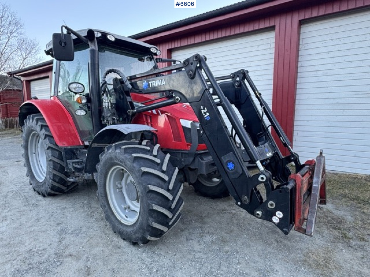 Traktor 2013 Massey Ferguson 5610 Dyna-4 with front loader. SEE VIDEO!: gambar 5