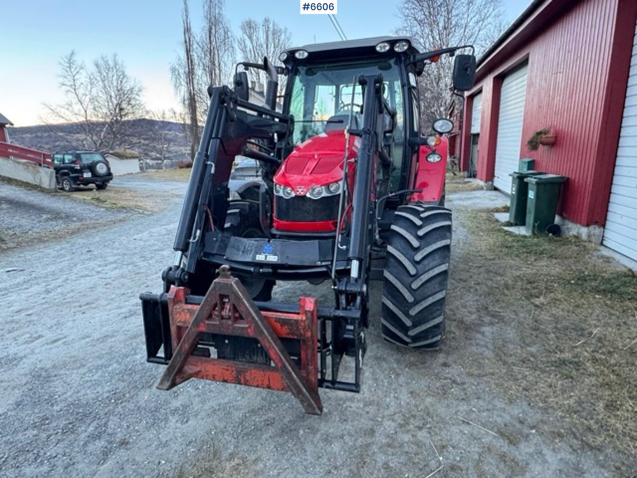 Traktor 2013 Massey Ferguson 5610 Dyna-4 with front loader. SEE VIDEO!: gambar 8