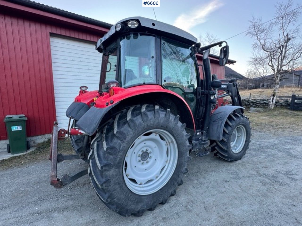 Traktor 2013 Massey Ferguson 5610 Dyna-4 with front loader. SEE VIDEO!: gambar 11
