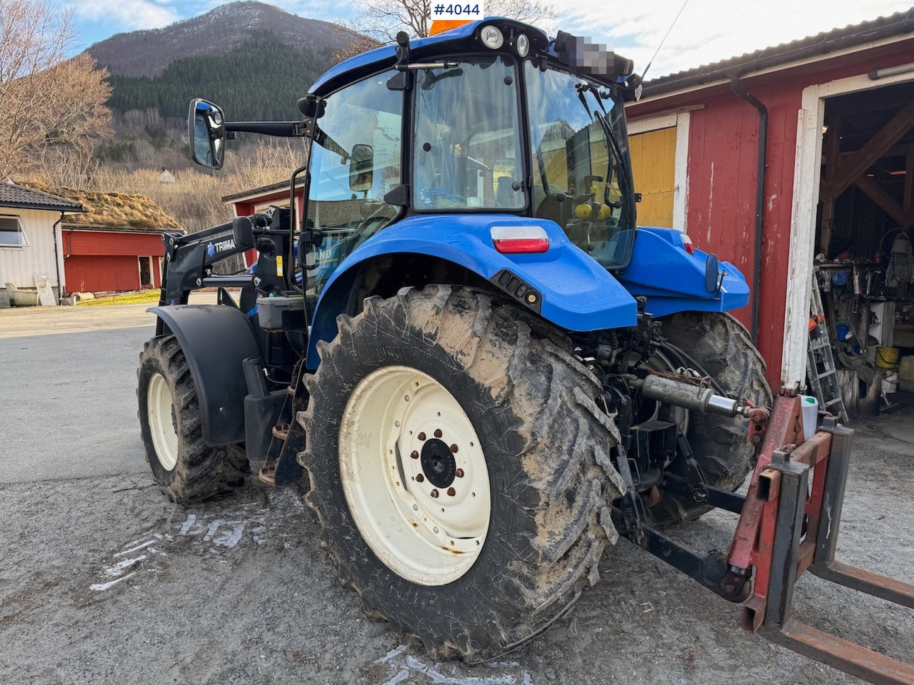 2013 New Holland T5.115 w/ front loader - Traktor: gambar 3 2013 New Holland T5.115 w/ front loader - Traktor: gambar 3