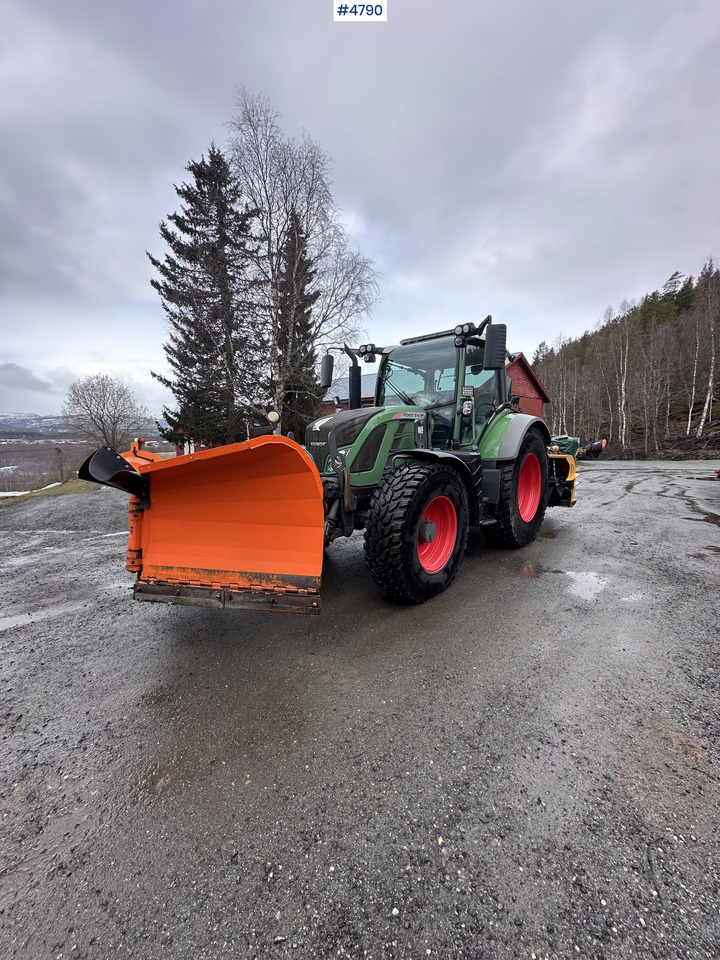 2014 Fendt 514 Vario 4x4 w/ front loader, folding plow, snow blower and sand spreader - Traktor: gambar 1 2014 Fendt 514 Vario 4x4 w/ front loader, folding plow, snow blower and sand spreader - Traktor: gambar 1